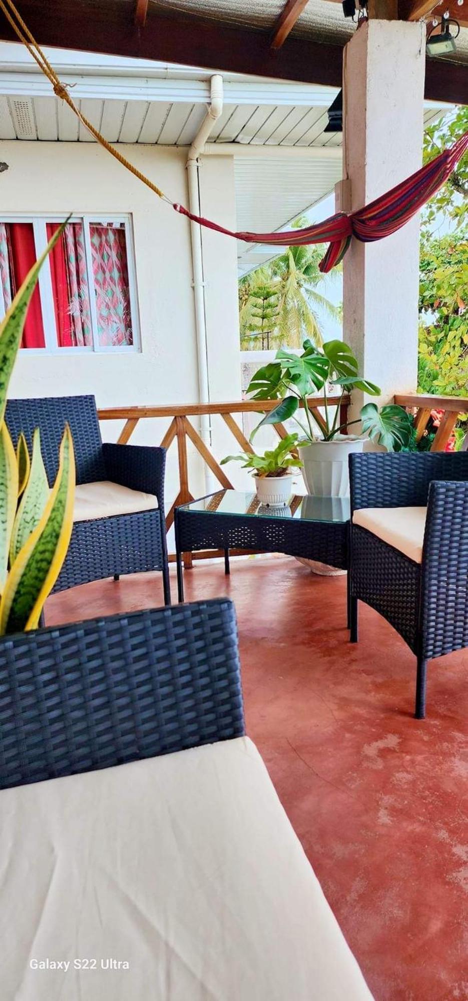 Chue&Larry'S Beachside Homestay Libagon Exterior foto
